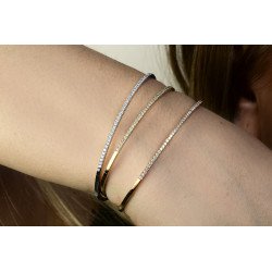 Flexible Champagne Diamond Bracelet | Square Shape Overlapping Clasp Design